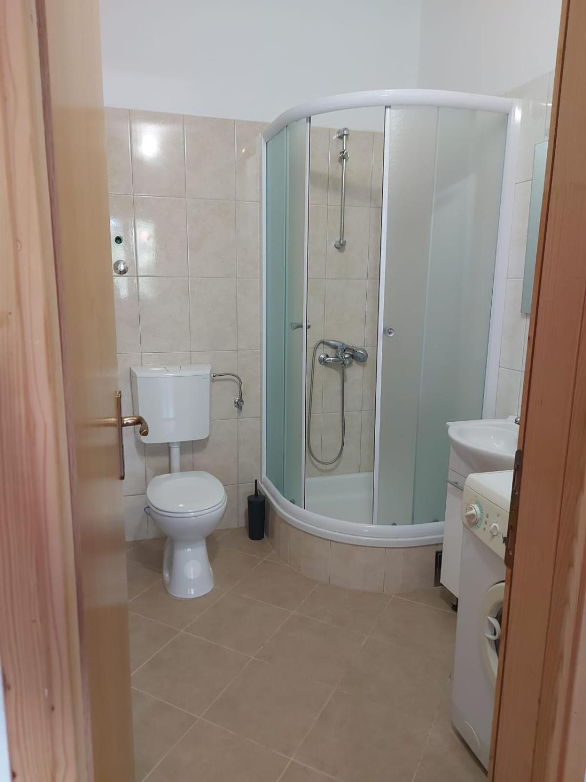 Apartmani Neva Makarska Zewnętrze zdjęcie