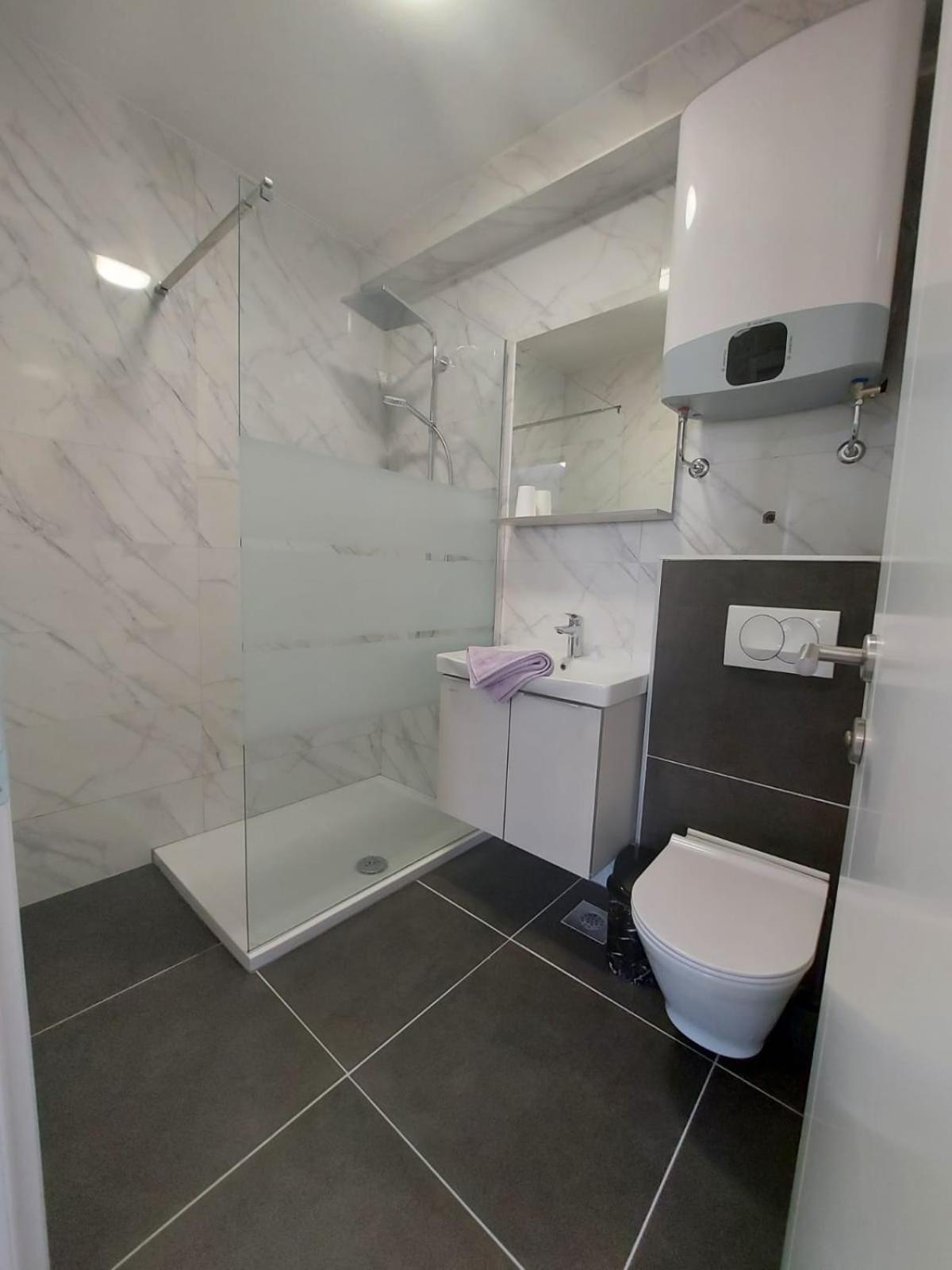 Apartmani Neva Makarska Zewnętrze zdjęcie